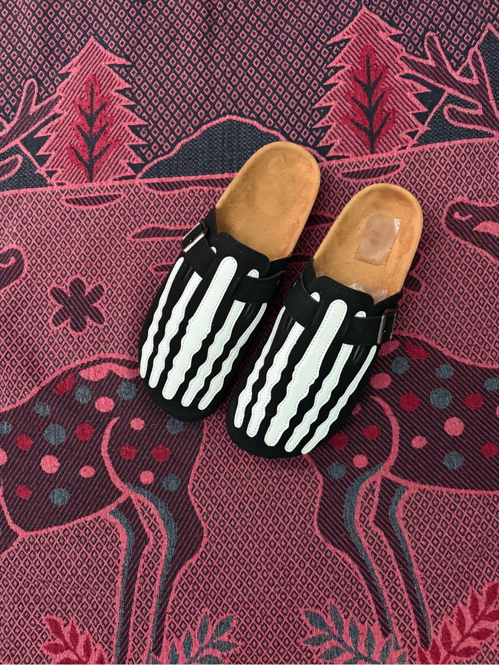 Men's Black Slip-On Clog Slippers with White Stripes8.5-9 size